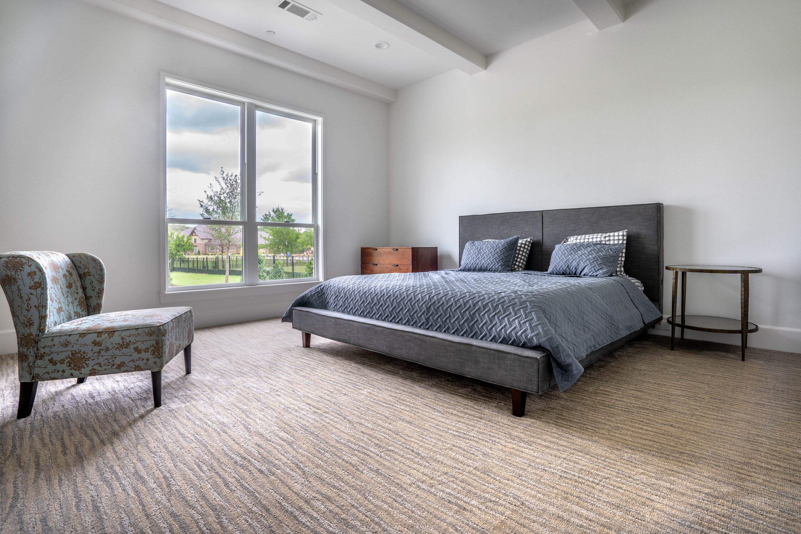 bedroom carpet flooring